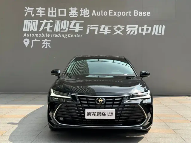 Toyota Avalon — Фото автомобиля 2