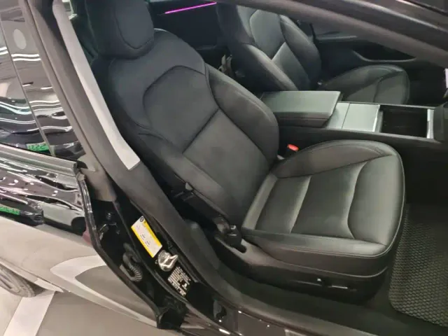 Tesla Model 3 — Фото автомобиля 24