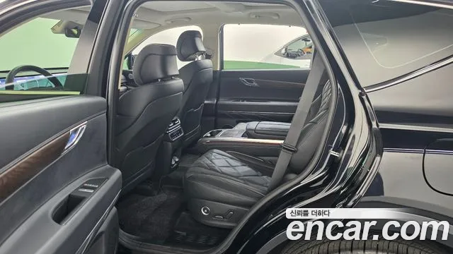 Genesis GV80 — Фото автомобиля 17