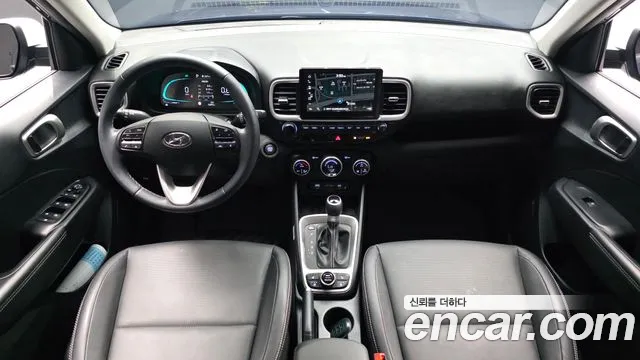 Hyundai Venue — Фото автомобиля 7