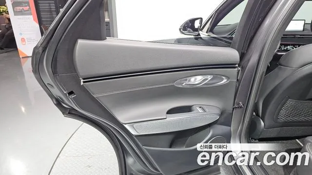 Genesis GV70 — Фото автомобиля 14