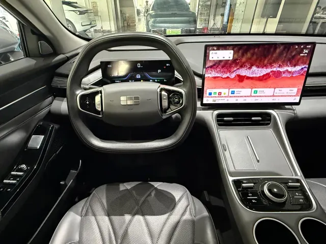 Geely Galaxy L6 — Фото автомобиля 9