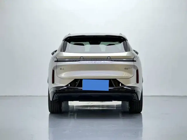 Lynk & Co 08 EM-P — Фото автомобиля 5