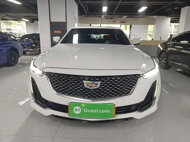 Cadillac CT5 — Фото автомобиля 2
