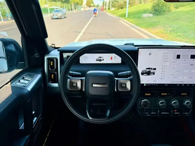 iCAR V23 — Фото автомобиля 7