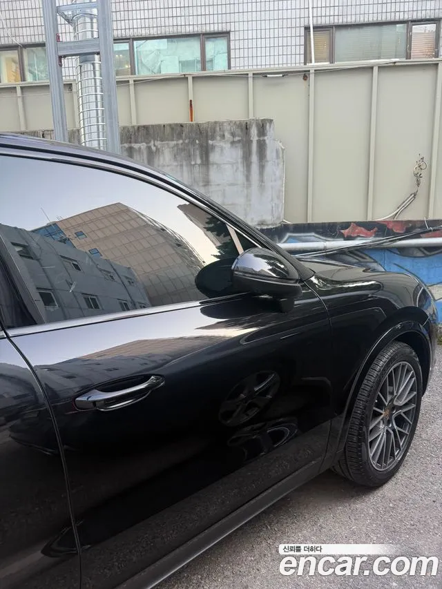 Porsche Cayenne PO536 — Фото автомобиля 2