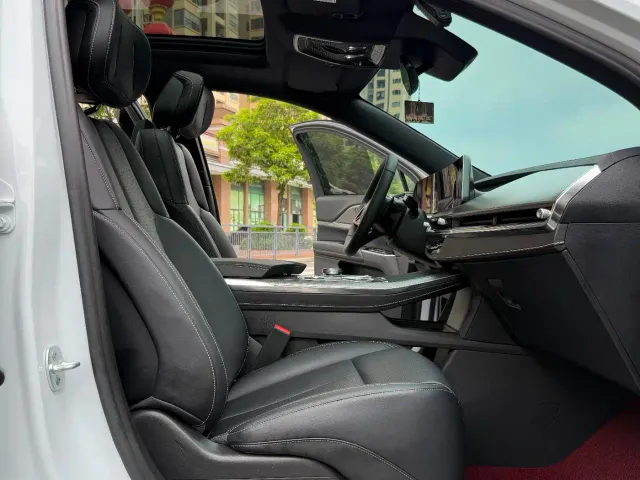 Cadillac XT5 — Фото автомобиля 25