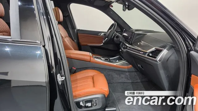 BMW X7 — Фото автомобиля 22