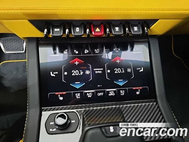 Lamborghini Urus — Фото автомобиля 10