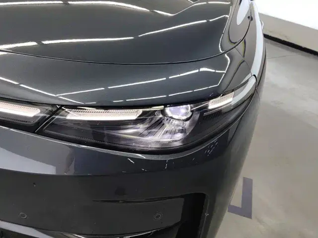 Leapmotor C10 — Фото автомобиля 5