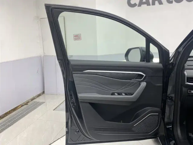 Geely Haoyue L — Фото автомобиля 16
