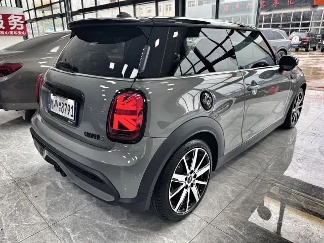 MINI Hatch — Фото автомобиля 5