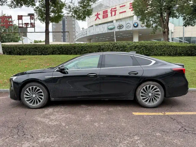 Buick LaCrosse — Фото автомобиля 3
