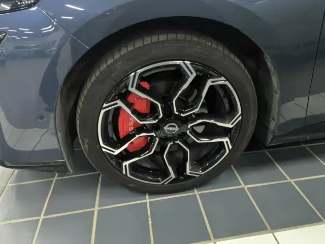 Nissan N7 — Фото автомобиля 6