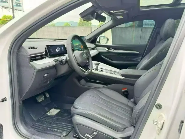 Geely Xingrui — Фото автомобиля 5