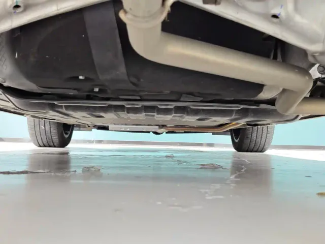 Li Auto L8 — Фото автомобиля 6