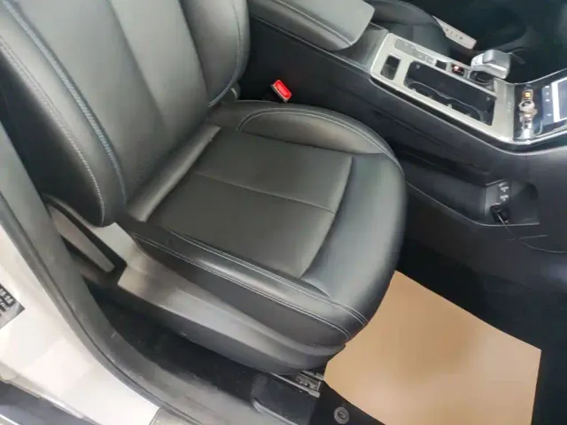 Roewe RX5 — Фото автомобиля 24