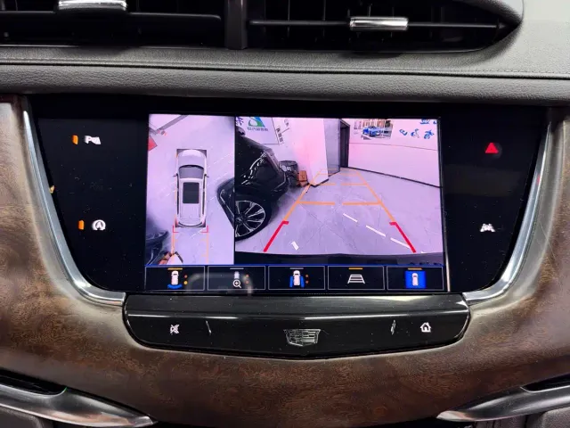 Cadillac XT6 — Фото автомобиля 8