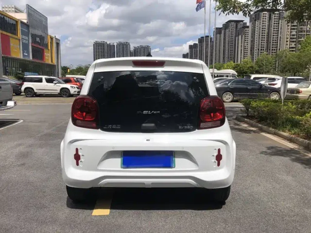 Roewe Clever — Фото автомобиля 14