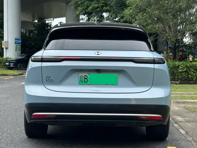 Nio ES6 — Фото автомобиля 19