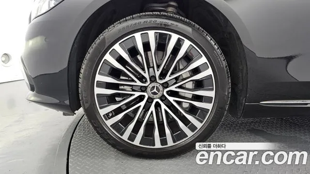 Mercedes-Benz S-Class — Фото автомобиля 5