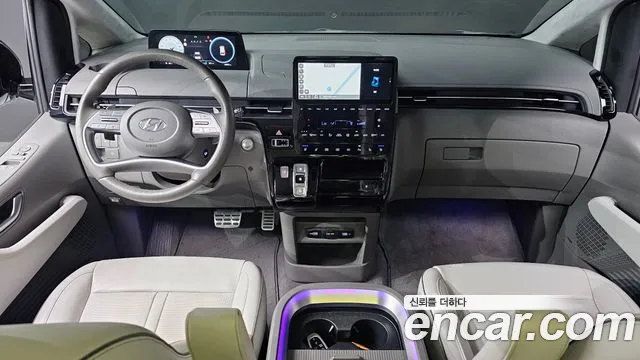 Hyundai Staria Staria 4WD Lounge 9 мест — Фото автомобиля 6