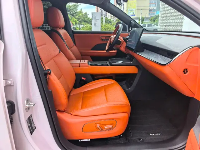Toyota BoZhi 3X — Фото автомобиля 12