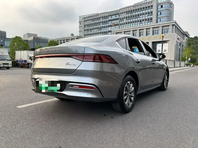 BYD Qin PLUS — Фото автомобиля 9