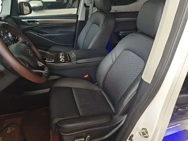 GAC Trumpchi M8 — Фото автомобиля 14