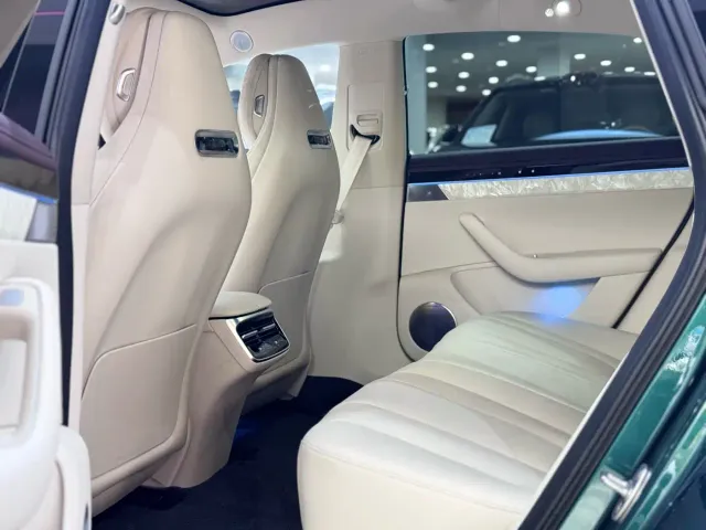 Luxeed S7 — Фото автомобиля 15