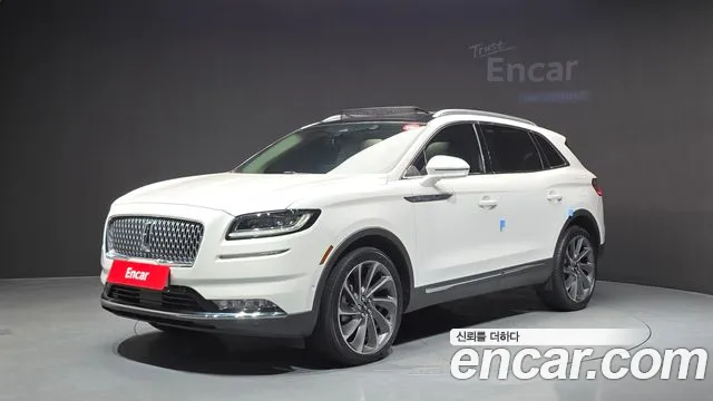 Фотография автомобиля — Lincoln Nautilus 1st Gen