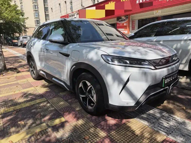 BYD Yuan UP — Фото автомобиля 9