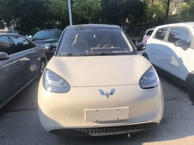 Wuling Bingo — Фото автомобиля 2