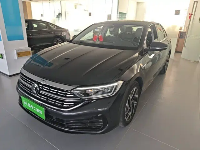 Фотография автомобиля — Volkswagen Sagitar