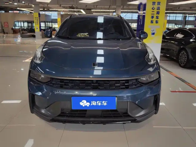 Lynk & Co 01 EM-P — Фото автомобиля 2