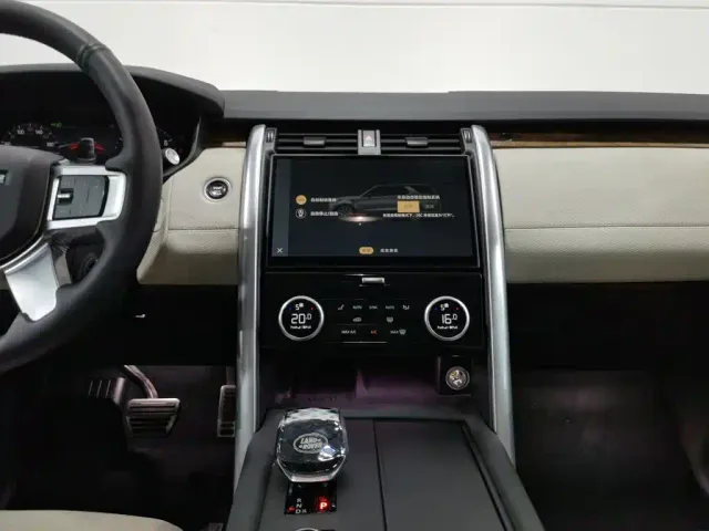 Land Rover Discovery — Фото автомобиля 12