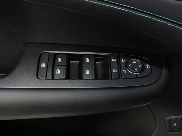 BYD Seal 05 DM-i — Фото автомобиля 9