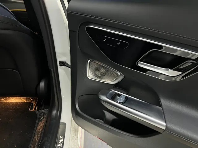 Mercedes-Benz C-Class — Фото автомобиля 10