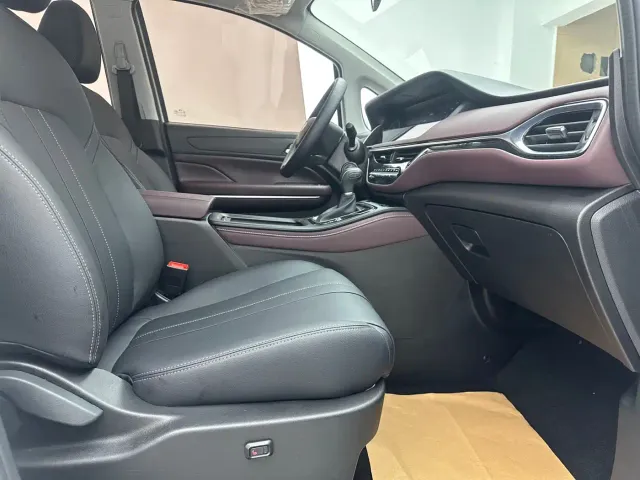 GAC Trumpchi M6 — Фото автомобиля 18