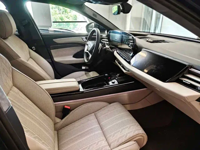 Audi A6L — Фото автомобиля 11