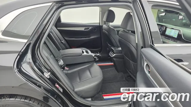 Hyundai Grandeur (New) Hybrid — Фото автомобиля 12