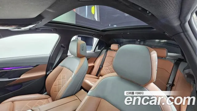 BMW i5 G60 — Фото автомобиля 18