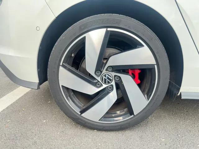 Volkswagen Golf GTI — Фото автомобиля 10
