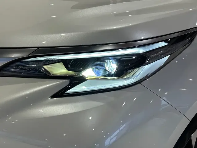 Toyota Granvia — Фото автомобиля 2