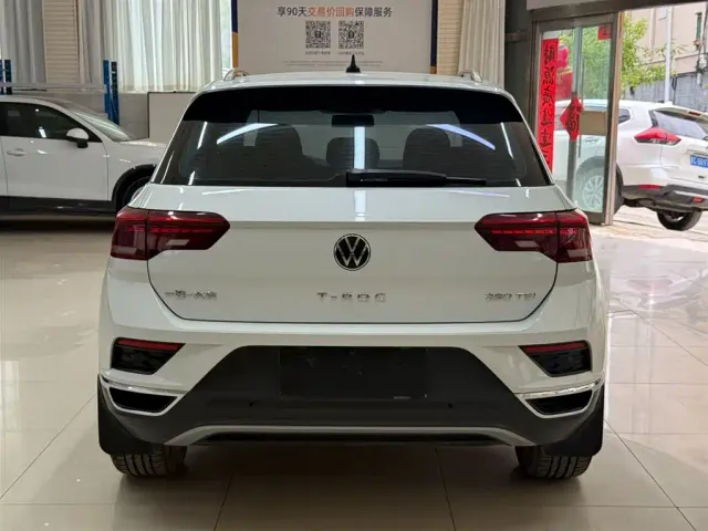 Volkswagen T-Roc — Фото автомобиля 5