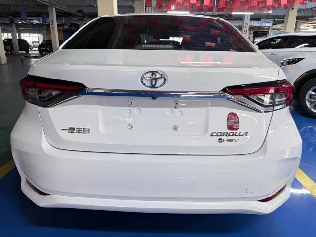 Toyota Corolla — Фото автомобиля 18