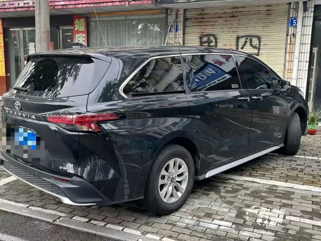 Toyota Granvia — Фото автомобиля 4