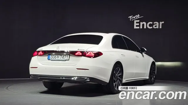 Mercedes-Benz E-Class W214 — Фото автомобиля 2
