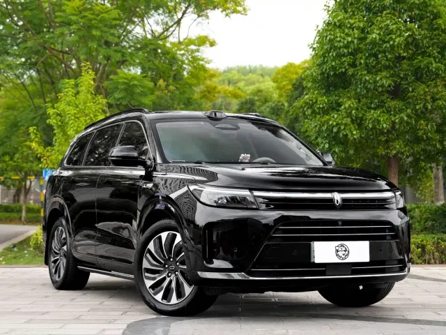 Aito M7 — Фото автомобиля 3
