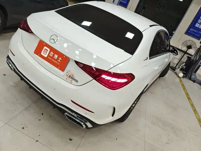 Mercedes-Benz C-Class — Фото автомобиля 2